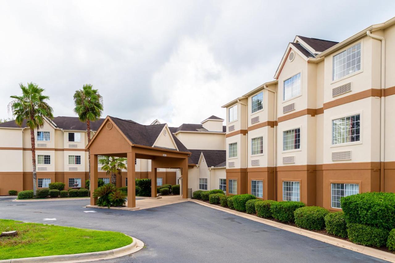 Red Roof Inn Plus+ & Suites Savannah - I-95 Экстерьер фото